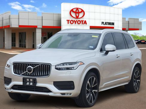 Used 2021 Volvo XC90 T6 Momentum w/ Protection Package Premier AWD/4WD image 2