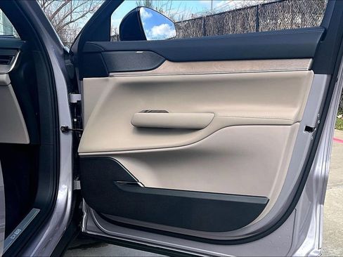 New 2026 Volvo EX90 Plus image 14