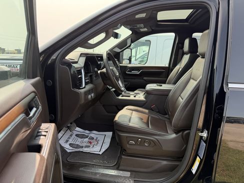Used 2025 GMC Sierra 2500 Denali w/ Denali Reserve Package AWD/4WD image 14