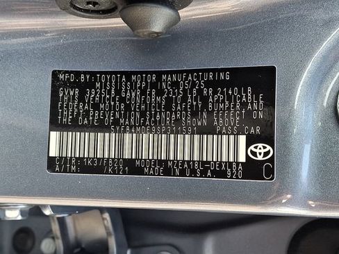 Used 2025 Toyota Corolla LE FWD image 25