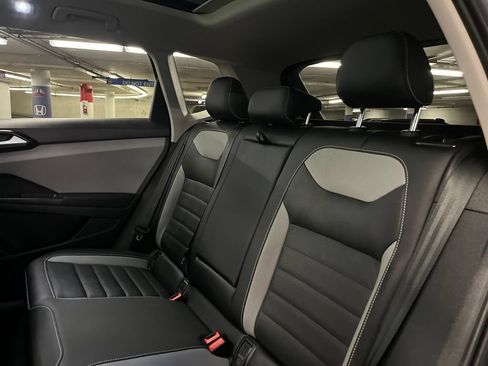 Used 2022 Volkswagen Taos SEL w/ Panoramic Sunroof Package AWD/4WD image 22