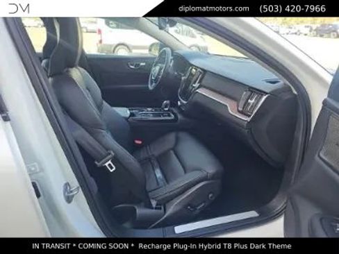 Used 2023 Volvo S60 T8 Plus image 8