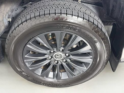 Used 2023 Lexus GX 460 Premium AWD/4WD image 32