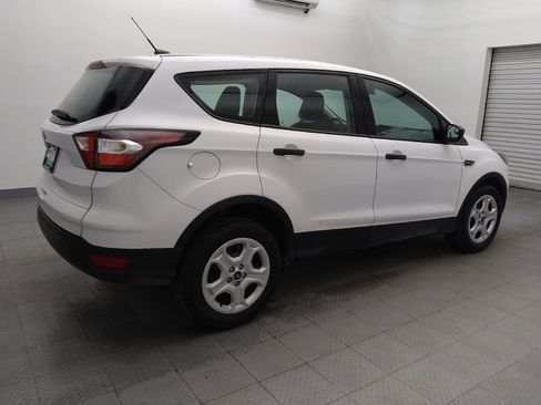 Used 2019 Ford Escape S image 10