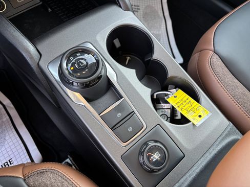 New 2025 Ford Bronco Sport Outer Banks image 11