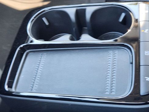 Used 2025 Hyundai Ioniq 5 SE image 26