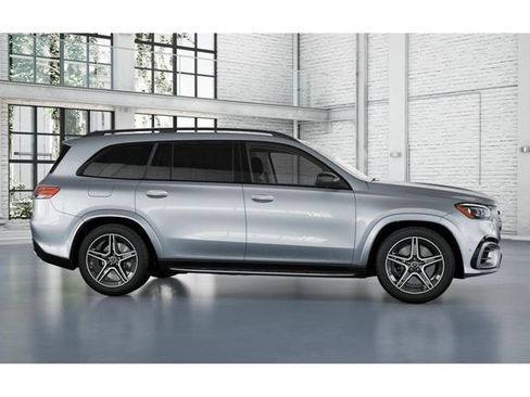 Used 2026 Mercedes-Benz GLS 450 4MATIC image 15