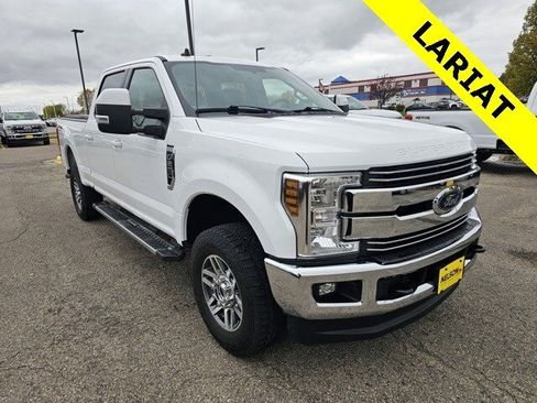 Used 2019 Ford F250 Lariat w/ Lariat Value Package image 4