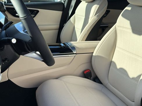 Certified 2026 Mercedes-Benz GLC 300 4MATIC image 27