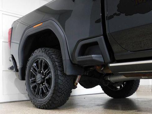 Used 2021 GMC Sierra 3500 Denali w/ Denali Ultimate Package AWD/4WD image 8