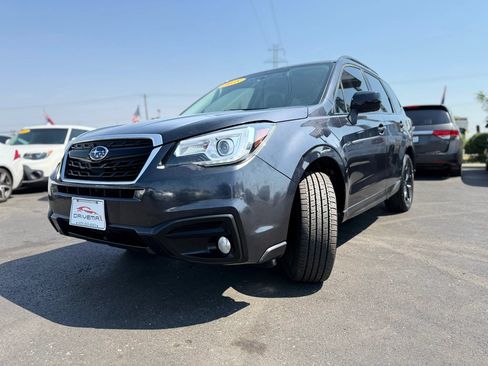 Used 2018 Subaru Forester 2.5i Premium AWD/4WD image 12