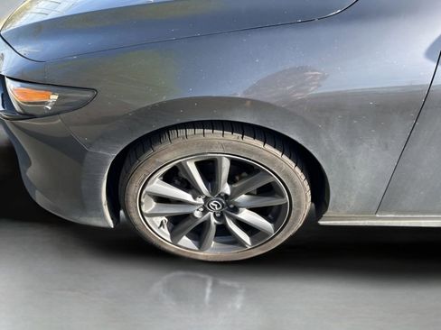 Used 2021 MAZDA MAZDA3 s image 17