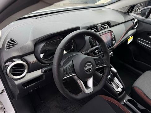 New 2025 Nissan Versa SR w/ Trunk Package FWD image 17
