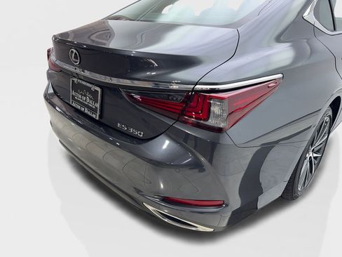Used 2025 Lexus ES 350 w/ Premium Package image 18