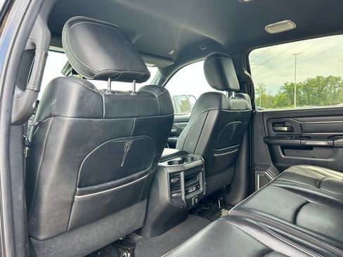 Used 2019 RAM 2500 Limited AWD/4WD image 17