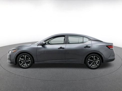 Used 2025 Nissan Sentra SV FWD image 4