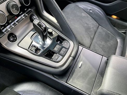 Used 2015 Jaguar F-TYPE Convertible image 15