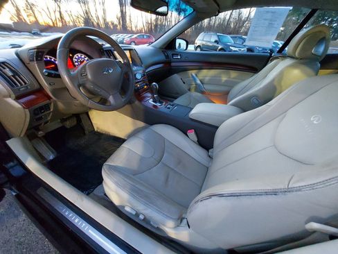 Used 2009 INFINITI G37 Sport w/ Premium Pkg image 7