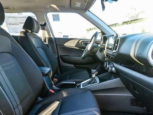 New 2026 Hyundai Venue SEL FWD image 18