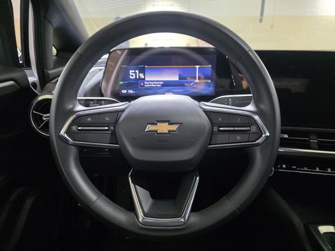 Used 2025 Chevrolet Equinox EV LT image 6