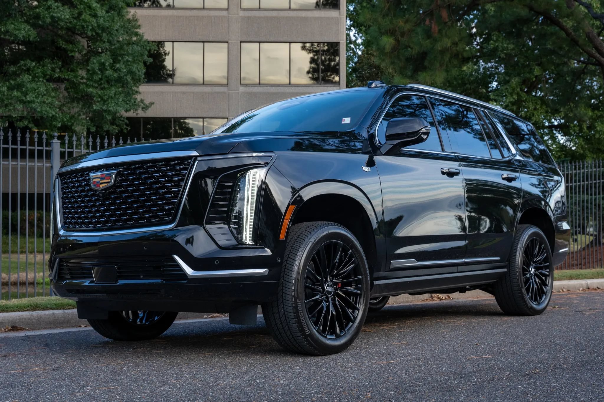 Used 2026 Cadillac Escalade Luxury w/ Touring Package AWD/4WD image 1