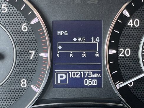 Used 2020 Nissan Armada SL image 11