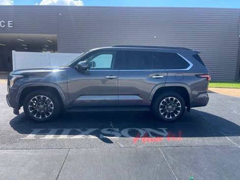 Used 2023 Toyota Sequoia Limited AWD/4WD image 2