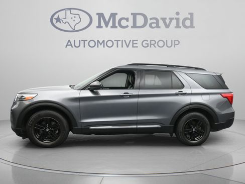 Used 2021 Ford Explorer XLT RWD image 5