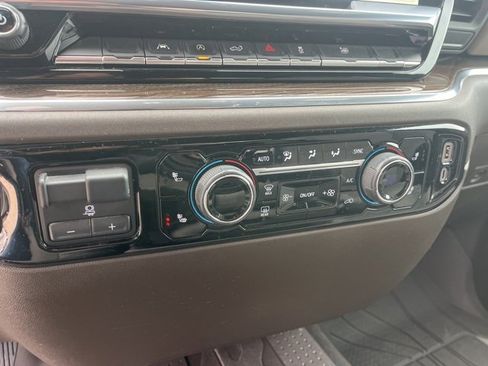 Used 2024 Chevrolet Silverado 1500 LT w/ All Star Edition Plus image 32