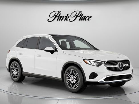 Used 2026 Mercedes-Benz GLC 300 image 32