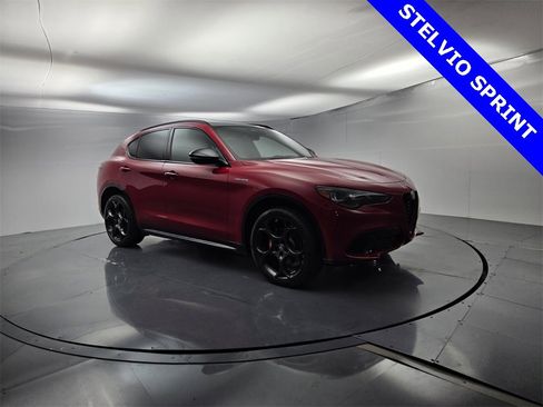 Used 2025 Alfa Romeo Stelvio Sprint w/ Veloce Package image 2