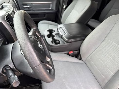 Used 2021 RAM 1500 Classic SLT RWD image 18
