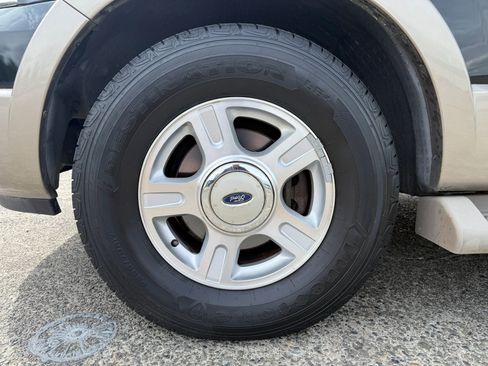 Used 2003 Ford Expedition Eddie Bauer AWD/4WD image 17