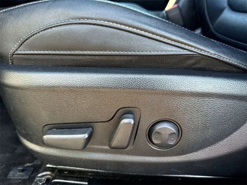 Used 2021 Kia Seltos EX image 12