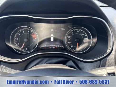 Used 2019 Jeep Cherokee Limited AWD/4WD image 32