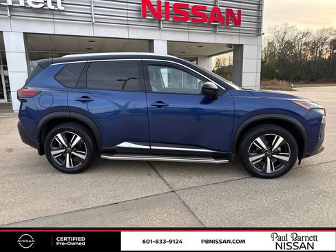 Certified 2023 Nissan Rogue SL w/ SL Premium Package image 5