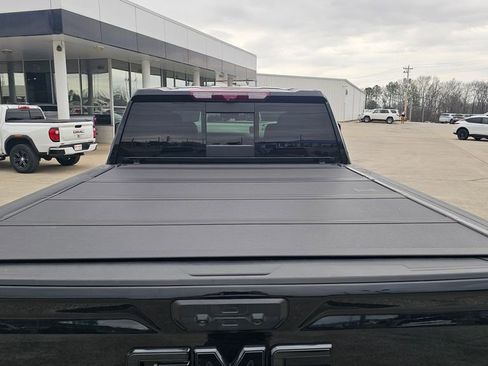 Used 2024 GMC Sierra 2500 AT4 w/ AT4 Premium Plus Package image 5