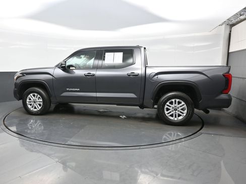 Used 2022 Toyota Tundra SR5 w/ SR5 Premium Package AWD/4WD image 3
