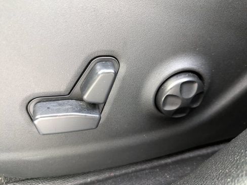 Used 2015 Jeep Cherokee Limited AWD/4WD image 20