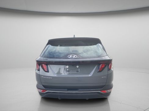 Used 2024 Hyundai Tucson SE AWD/4WD image 4