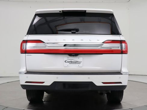 Used 2019 Lincoln Navigator Reserve AWD/4WD image 4