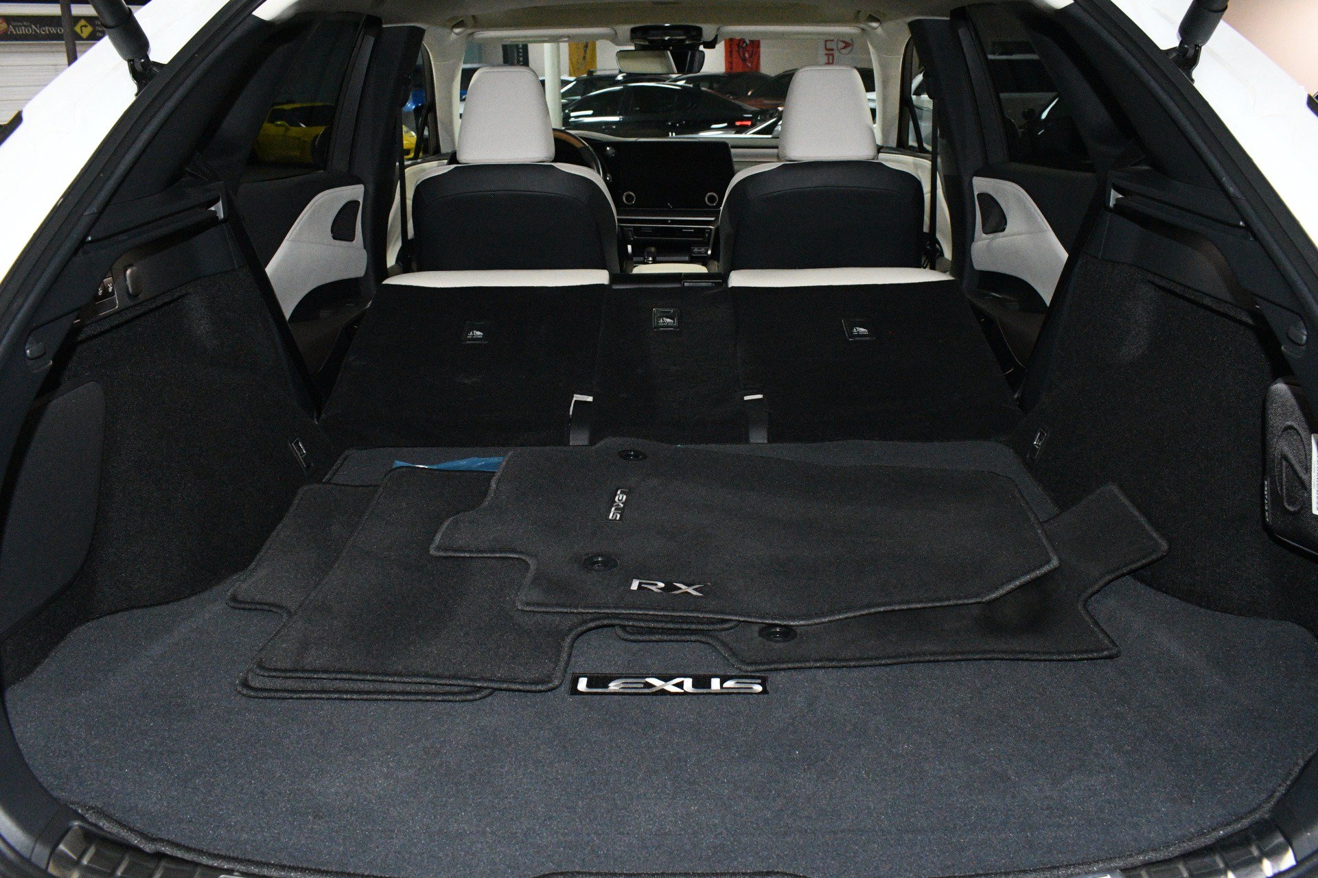 Used 2024 Lexus RX 350 Premium w/ Accessory Package (K3) FWD image 96