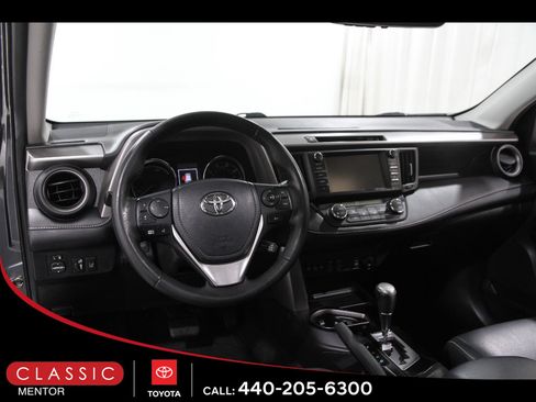 Used 2018 Toyota RAV4 Limited AWD/4WD image 6