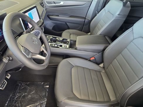 New 2026 Volkswagen Atlas Cross Sport SEL R-Line AWD/4WD image 13