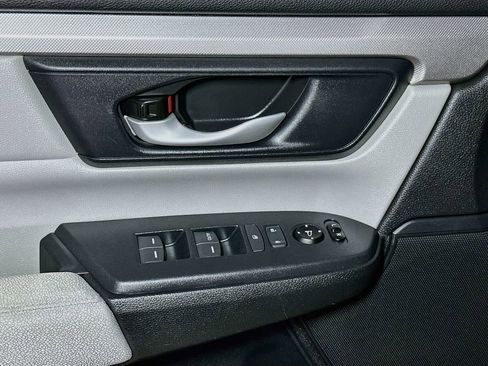 Used 2017 Honda CR-V LX image 15