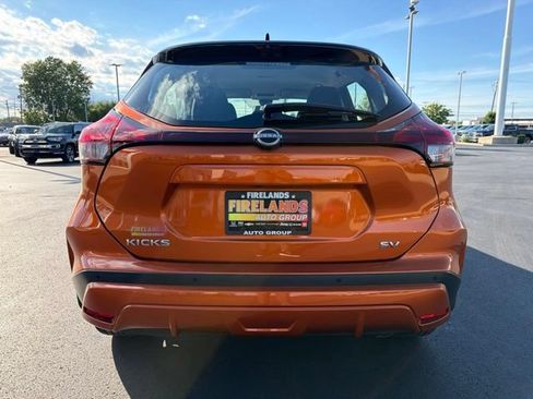Used 2022 Nissan Kicks SV FWD image 6