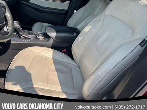 Used 2019 Ford Explorer Platinum AWD/4WD image 11