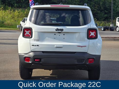 Used 2023 Jeep Renegade Trailhawk AWD/4WD image 3