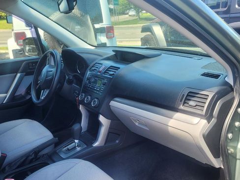 Used 2014 Subaru Forester 2.5i Premium w/ All-Weather Package AWD/4WD image 23