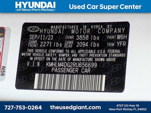 Used 2024 Hyundai Elantra SEL image 32
